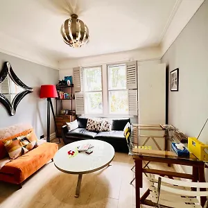 Bournemouth. Private Self Contained Space. Apartment Bournemouth